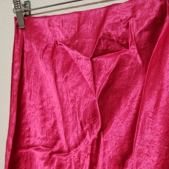 Babaton Pink Midi Slip Skirt for Cocktail Nights - Picture 6 of 12